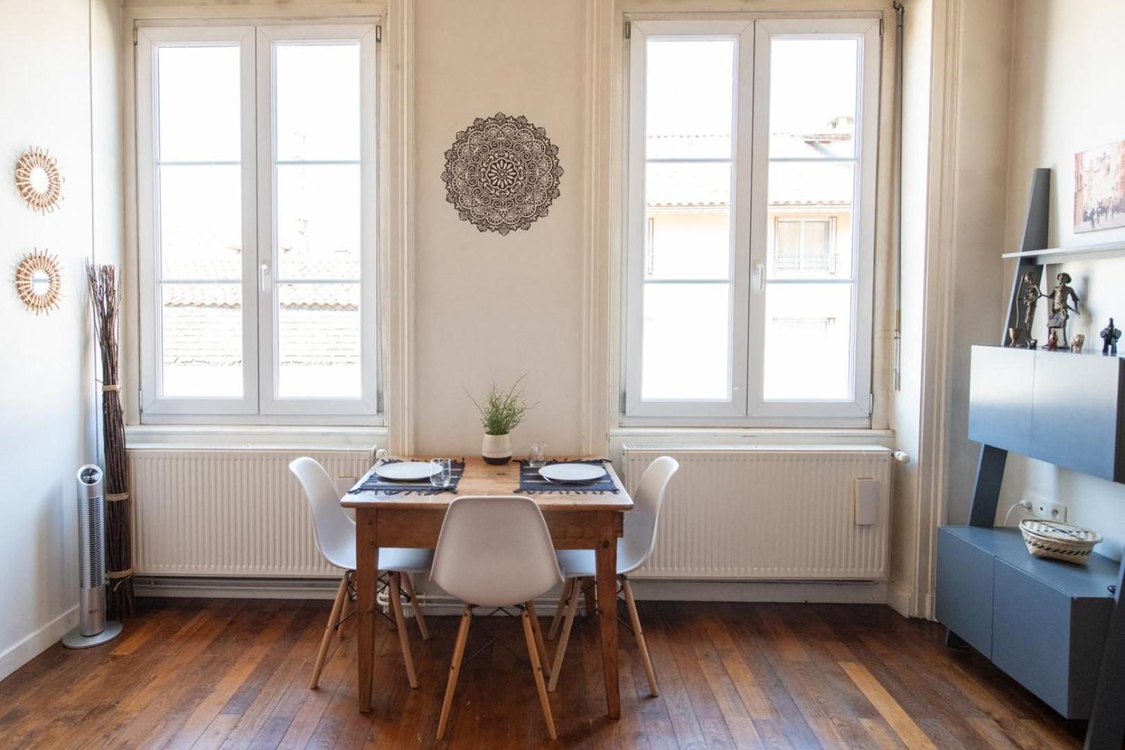 L'Indigo- Coup De Coeur Canut - Croix Rousse Lyon Ngoại thất bức ảnh
